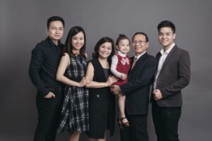 Dịch vụ in ảnh gia đình chất lượng cao, màu sắc sắc nét, nhiều kích thước lựa chọn. Lưu giữ những khoảnh khắc hạnh phúc bên người thân bằng những bức ảnh đẹp và bền màu.