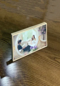 in ảnh khung gỗ sồi cao cấp đủ size lưu giữ kỷ niệm gia đình Việt